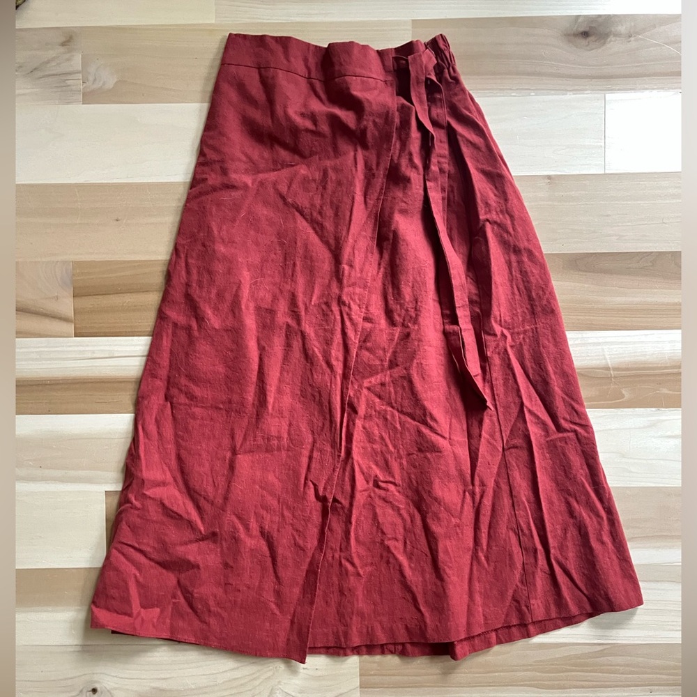 Olive brand 100% linen skirt